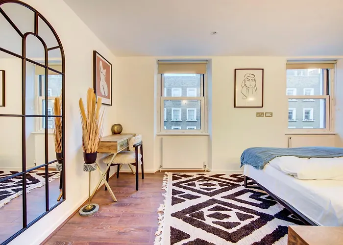 Prime Location Marylebone 4 Bed Designer Flat